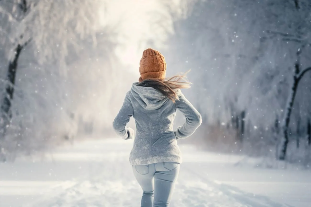 Bieganie zimą: jak cieszyć się joggingiem w chłodniejszych miesiącach